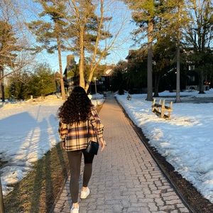 Meet your Posher, Elissa